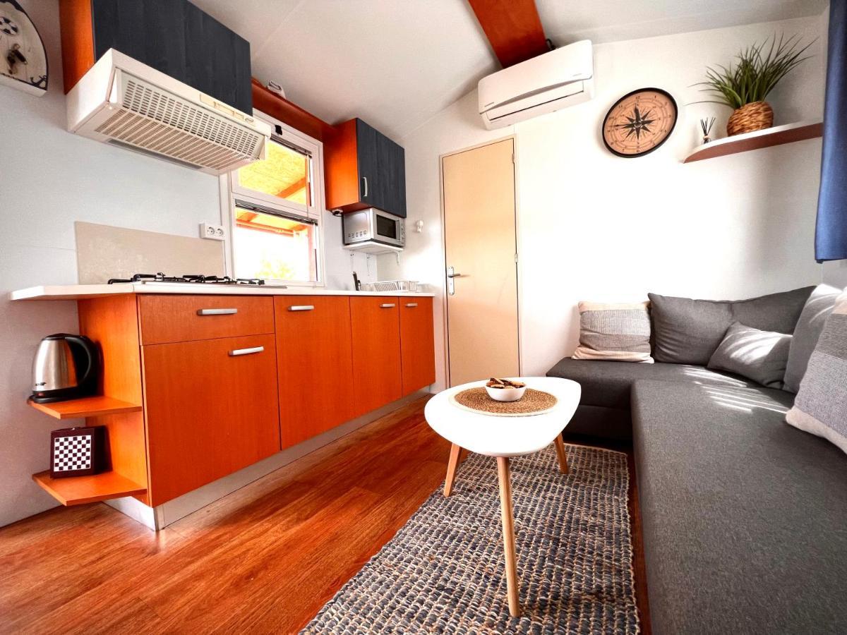 Mobile Home Nebo Luxus Klenovica Exterior foto