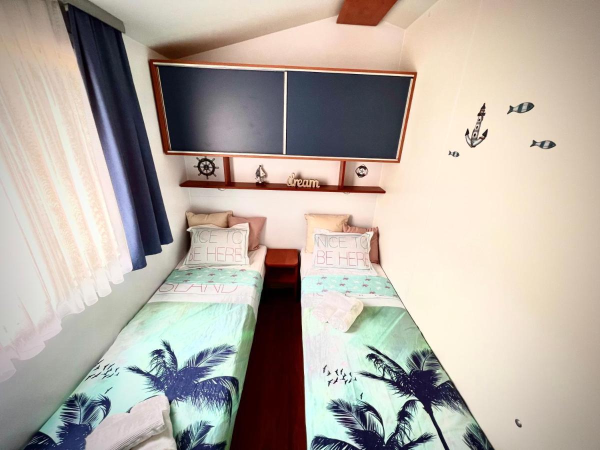 Mobile Home Nebo Luxus Klenovica Exterior foto