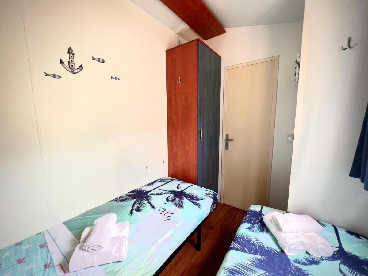 Mobile Home Nebo Luxus Klenovica Exterior foto